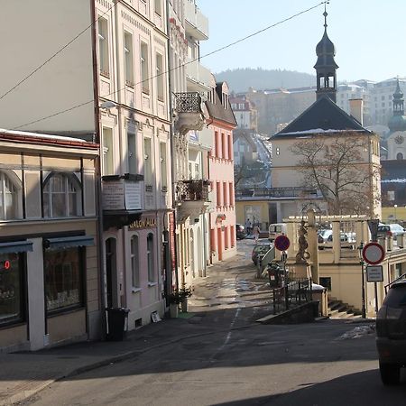 Karlovy Vary Zamecky Vrch Exterior foto