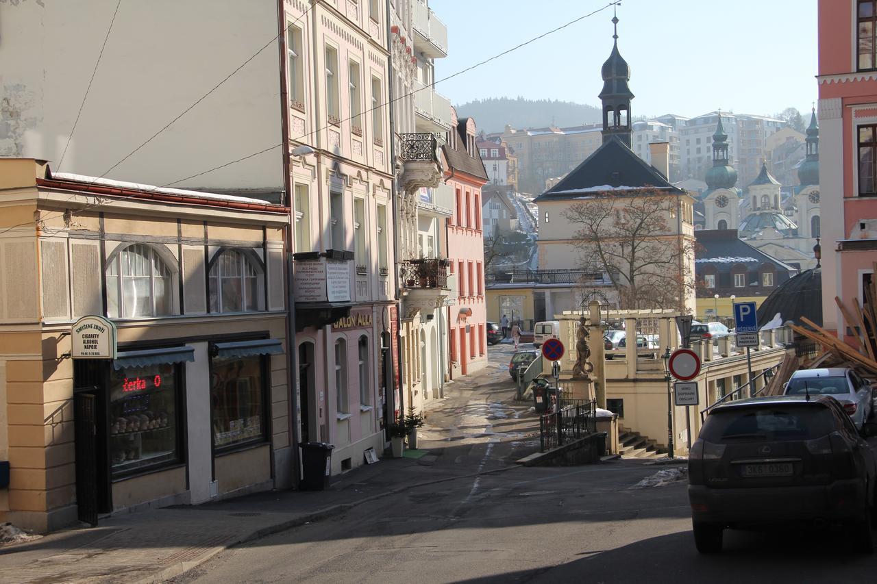 Karlovy Vary Zamecky Vrch Exterior foto